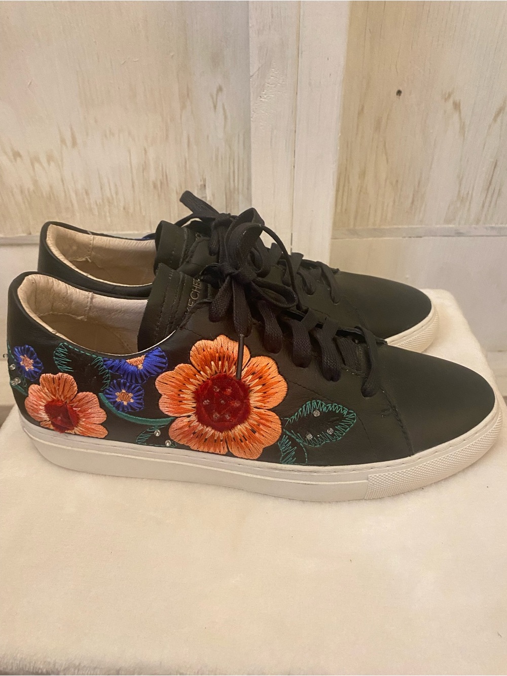 Skechers Black Leather 9.5 Floral Embroidered Women's Sneakers - Orange Accent